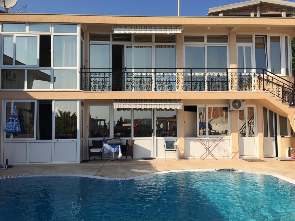 Apartments Nensy Bar Exterior photo